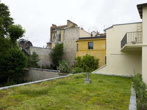 THE GARDEN ROOF HOUSE
