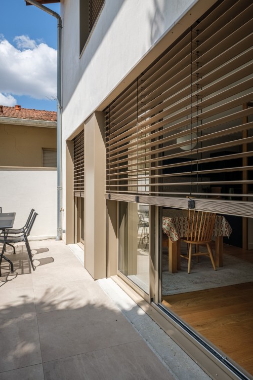 BRISES-SOLEIL EXTÉRIEURS
