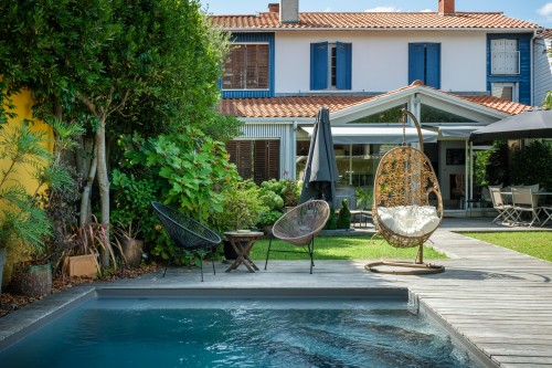 EXTENSION SUR 2 NIVEAUX ET PISCINE
