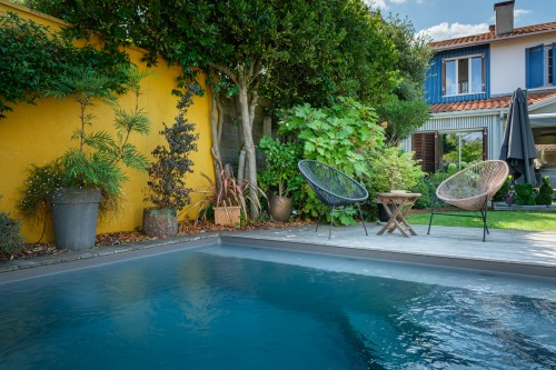 EXTENSION SUR 2 NIVEAUX ET PISCINE
